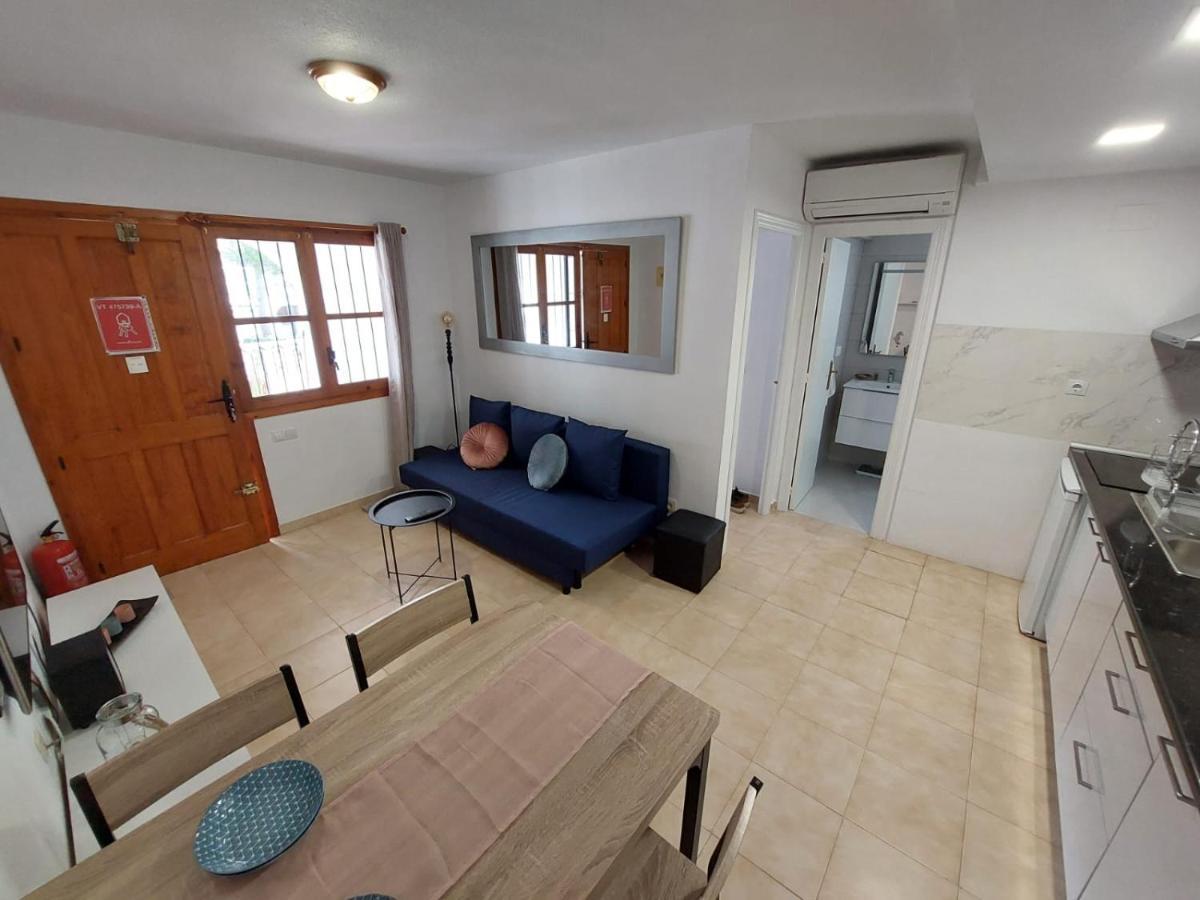 Apartament Casa Del Gato Rojo , Communal Swimming Pool , Terrace With Barbecue Torrevieja Exterior photo